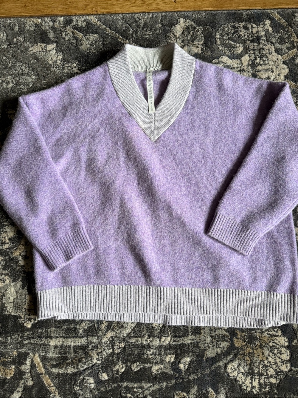 Lululemon sweater size XL